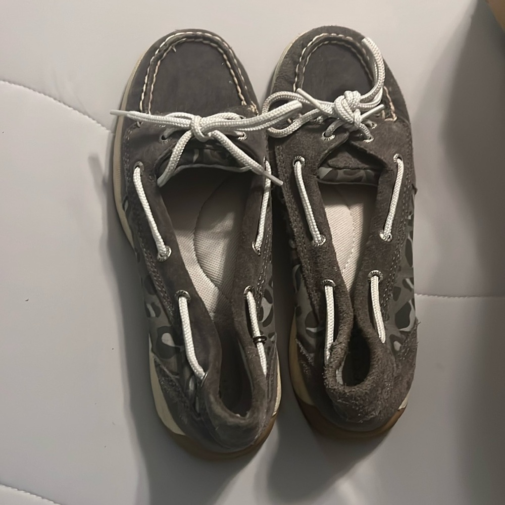 Women Gray Cheetah Print Sperrys